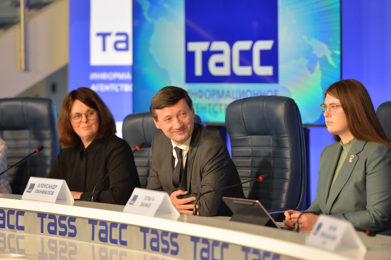 На площадке медиацентра ТАСС прошла пресс-конференция, посвященная старту VII сезона Международной акции «Сад Памяти» На площадке медиацентра ТАСС прошла пресс-конференция, посвященная старту VII сезона Международной акции «Сад Памяти»