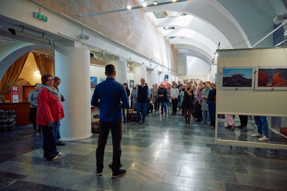 «Дальневосточный экспресс» прибыл в Крымский государственный ТЮЗ и делает двухнедельную остановку! «Дальневосточный экспресс» прибыл в Крымский государственный ТЮЗ и делает двухнедельную остановку!