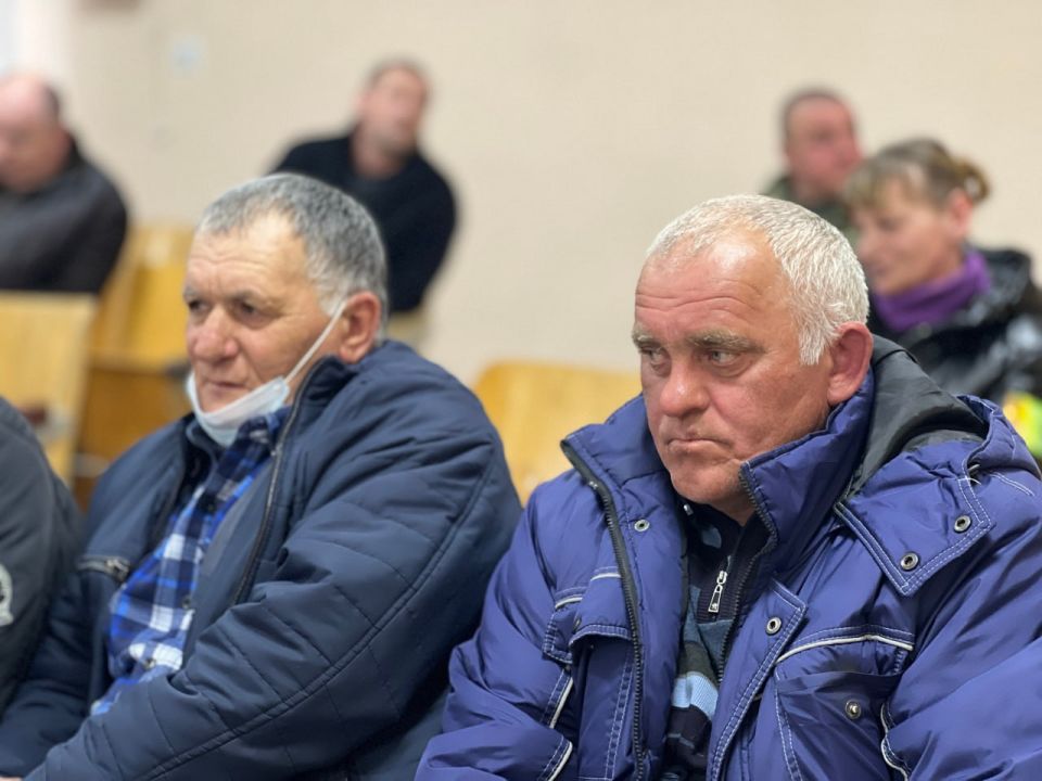 Василий Телиженко: Провел встречу с жителями села Перекоп, на которой также присутствовали руководители ресорсоснабжающих предприятий, депутат Армянского городского совета, руководитель профильного структурного подразделения... Василий Телиженко: Провел встречу с жителями села Перекоп, на которой также присутствовали руководители ресорсоснабжающих предприятий, депутат Армянского городского совета, руководитель профильного структурного подразделения...