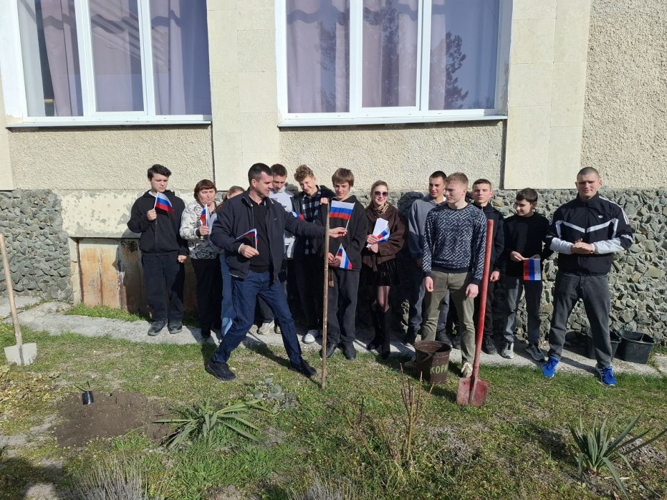 Белогорский филиал ГБУРК "Крыммелиоводхоз": акция «Из Крыма и Севастополя с любовью»# Белогорский филиал ГБУРК "Крыммелиоводхоз": акция «Из Крыма и Севастополя с любовью»#