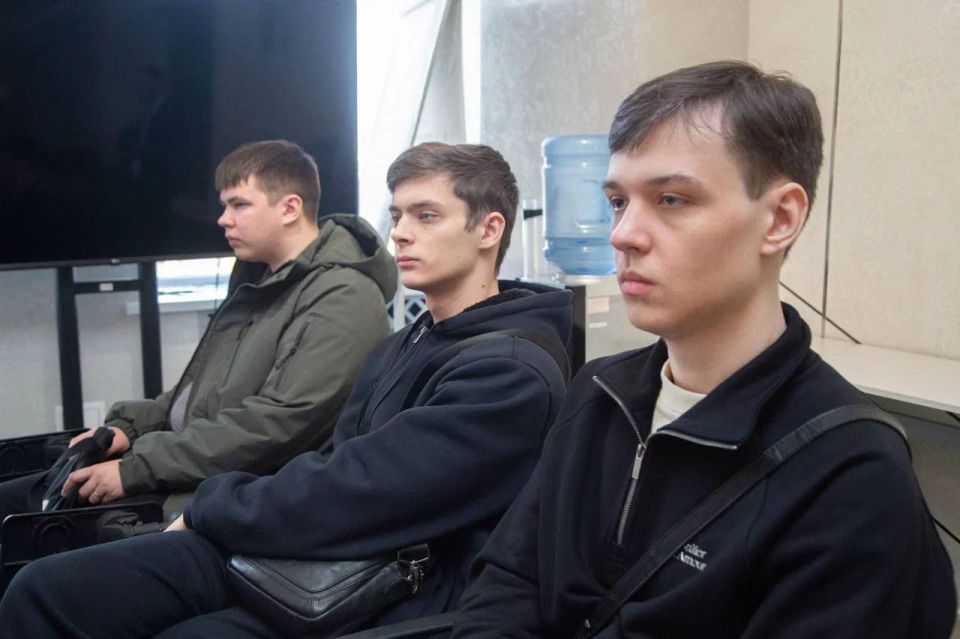 В Крыму обсудили внедрение системы добровольного страхования для самозанятых В Крыму обсудили внедрение системы добровольного страхования для самозанятых