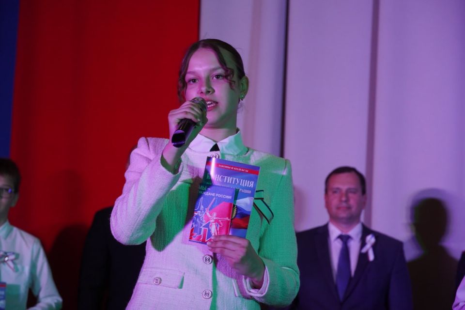 В культурном центре имени Богатикова состоялось торжественное собрание, посвященное Дню Общекрымского референдума 2014 года и Дню воссоединения Крыма с Россией В культурном центре имени Богатикова состоялось торжественное собрание, посвященное Дню Общекрымского референдума 2014 года и Дню воссоединения Крыма с Россией