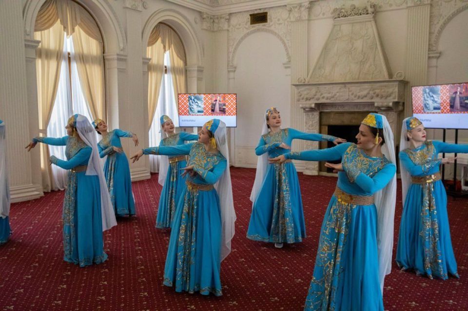 При поддержке Министерства культуры Республики Крым в Ливадийском дворце-музее дан старт Году единства народов России При поддержке Министерства культуры Республики Крым в Ливадийском дворце-музее дан старт Году единства народов России