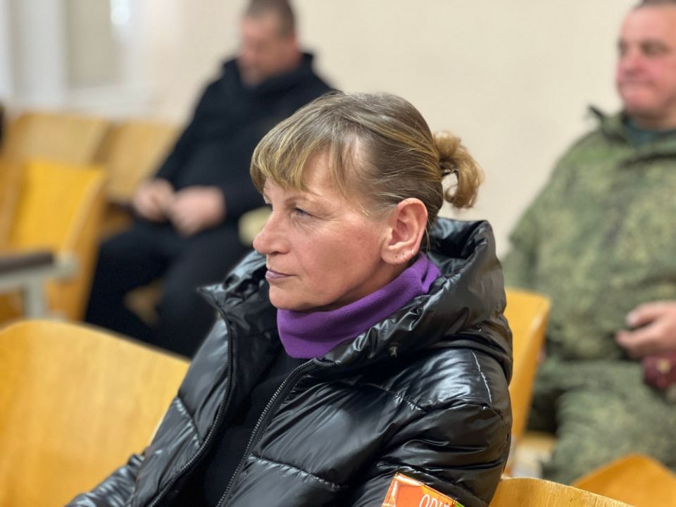 Василий Телиженко: Провел встречу с жителями села Перекоп, на которой также присутствовали руководители ресорсоснабжающих предприятий, депутат Армянского городского совета, руководитель профильного структурного подразделения... Василий Телиженко: Провел встречу с жителями села Перекоп, на которой также присутствовали руководители ресорсоснабжающих предприятий, депутат Армянского городского совета, руководитель профильного структурного подразделения...
