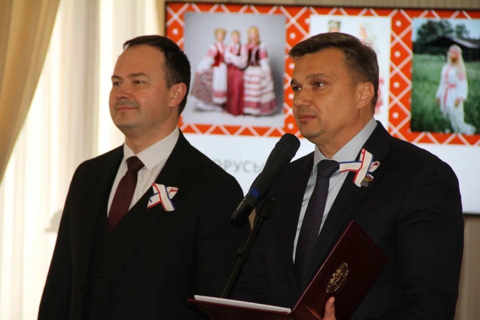 Константин Шимановский: В преддверии Дня воссоединения Крыма с Россией в Ливадийском дворце состоялось открытие Года единства народов России Константин Шимановский: В преддверии Дня воссоединения Крыма с Россией в Ливадийском дворце состоялось открытие Года единства народов России