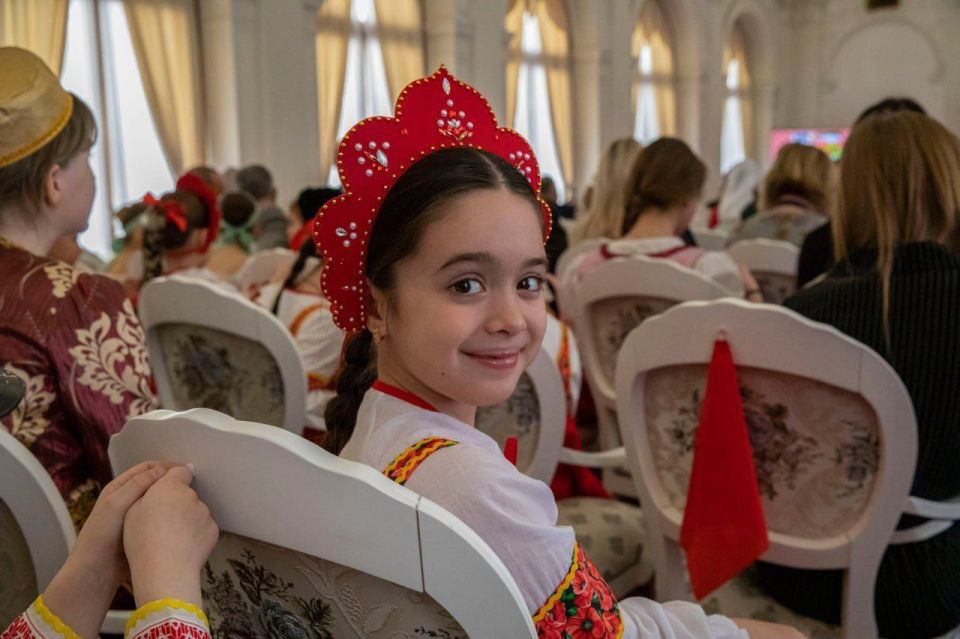 При поддержке Министерства культуры Республики Крым в Ливадийском дворце-музее дан старт Году единства народов России При поддержке Министерства культуры Республики Крым в Ливадийском дворце-музее дан старт Году единства народов России