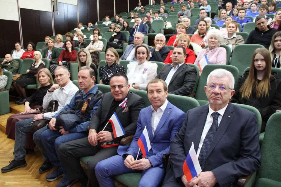 Константин Шимановский: Торжественное собрание, приуроченное к Дню воссоединения Крыма с Россией! Константин Шимановский: Торжественное собрание, приуроченное к Дню воссоединения Крыма с Россией!