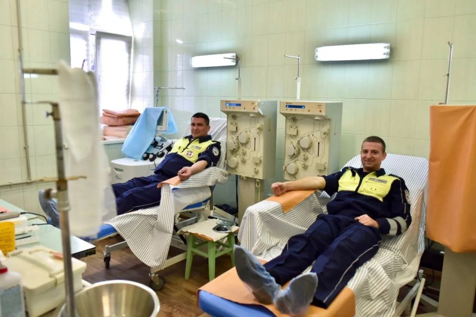 Севастопольские автоинспекторы стали донорами к 12-летию Русской весны Севастопольские автоинспекторы стали донорами к 12-летию Русской весны