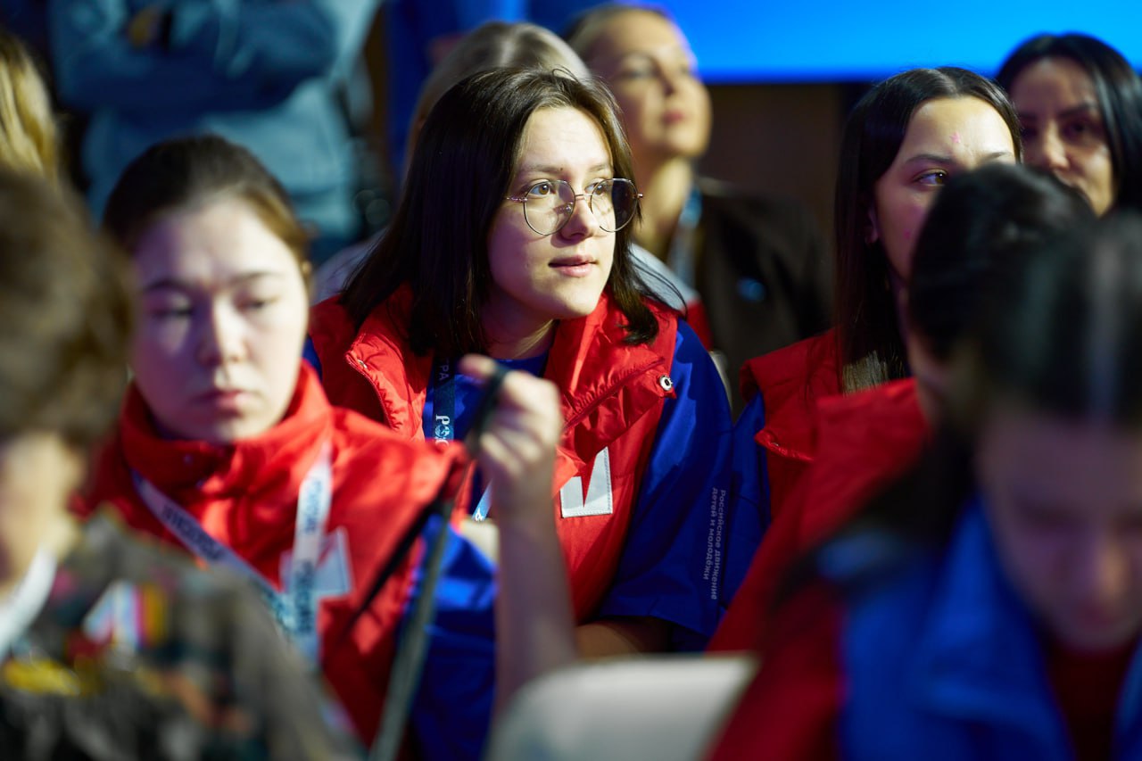 Волонтеры со всей России приехали в ХМАО-Югру на V Форум «Патриоты Урала» Волонтеры со всей России приехали в ХМАО-Югру на V Форум «Патриоты Урала»