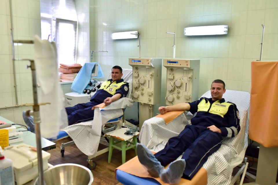 Сотрудники Госавтоинспекции присоединились к донорской акции, приуроченной к знаменательной для каждого севастопольца дате - 12-летию Русской весны