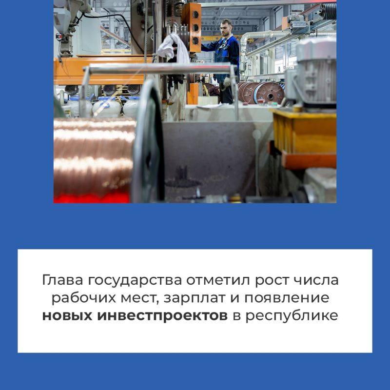 В день воссоединения Крыма с Россией глава государства Владимир Путин провёл совещание с членами Правительства по вопросам развития республики В день воссоединения Крыма с Россией глава государства Владимир Путин провёл совещание с членами Правительства по вопросам развития республики