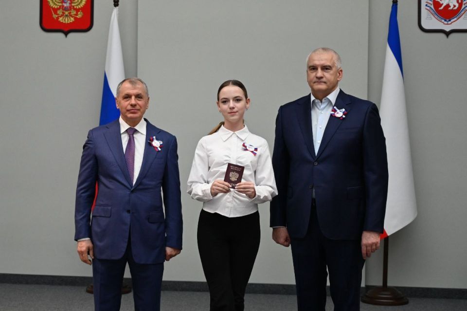 ��������� �����������: ������� ������������ ����� � 2 ������� ��������, �������� ���� ������ �������� � ������� ���������� ���������� ���������