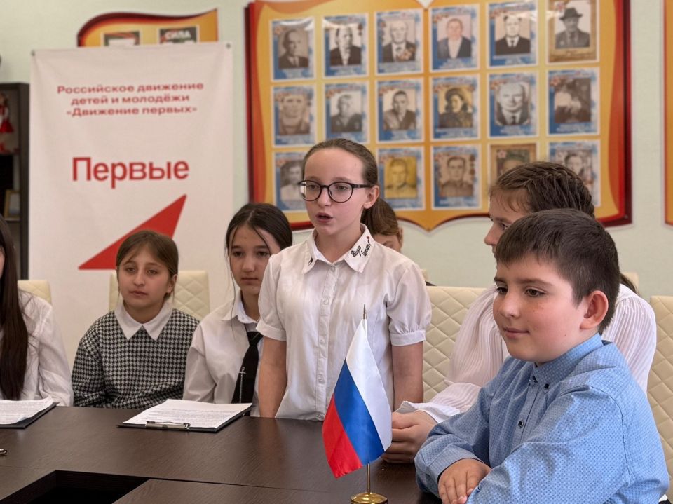 «КРЫМСКАЯ ВЕСНА: МОСТ ДРУЖБЫ ОТ ПЕТЕРБУРГА ДО МАРИУПОЛЯ И КРЫМА» «КРЫМСКАЯ ВЕСНА: МОСТ ДРУЖБЫ ОТ ПЕТЕРБУРГА ДО МАРИУПОЛЯ И КРЫМА»