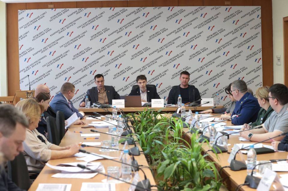 Комитет по государственному строительству и местному самоуправлению рекомендовал ряд законопроектов для рассмотрения на ближайшей сессии Комитет по государственному строительству и местному самоуправлению рекомендовал ряд законопроектов для рассмотрения на ближайшей сессии