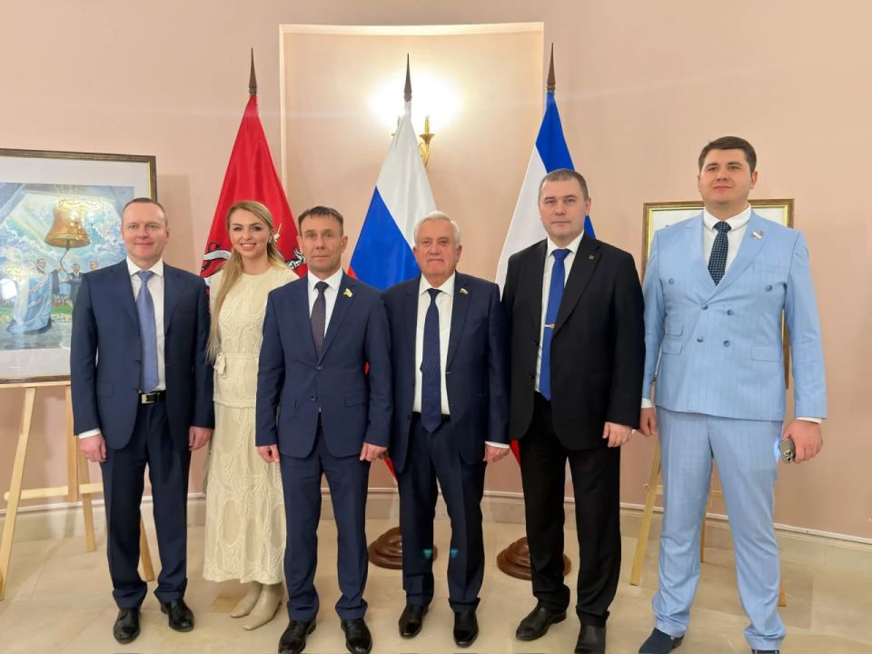 � ���������� ��������� ������������� ����� � ����� ������������� ������������� ����� � �������