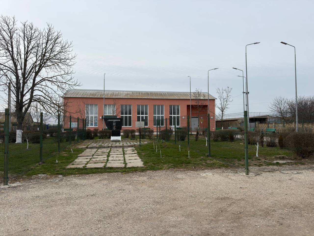 Антон Кравец: Сегодня посетил с рабочей поездкой с. Коренное, где в очередной раз увидел жизнь деревни и, конечно, её жителей Антон Кравец: Сегодня посетил с рабочей поездкой с. Коренное, где в очередной раз увидел жизнь деревни и, конечно, её жителей