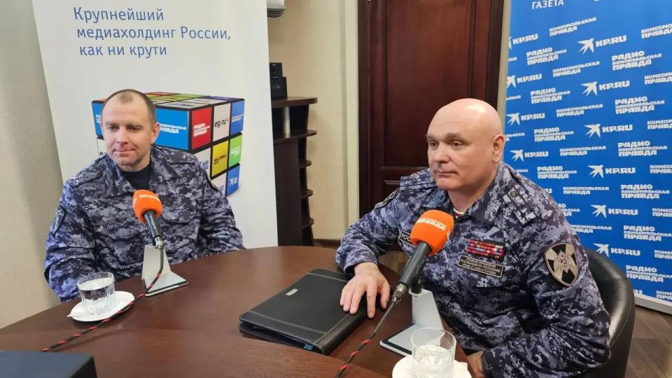 В Севастополе Росгвардейцы выступили на радио