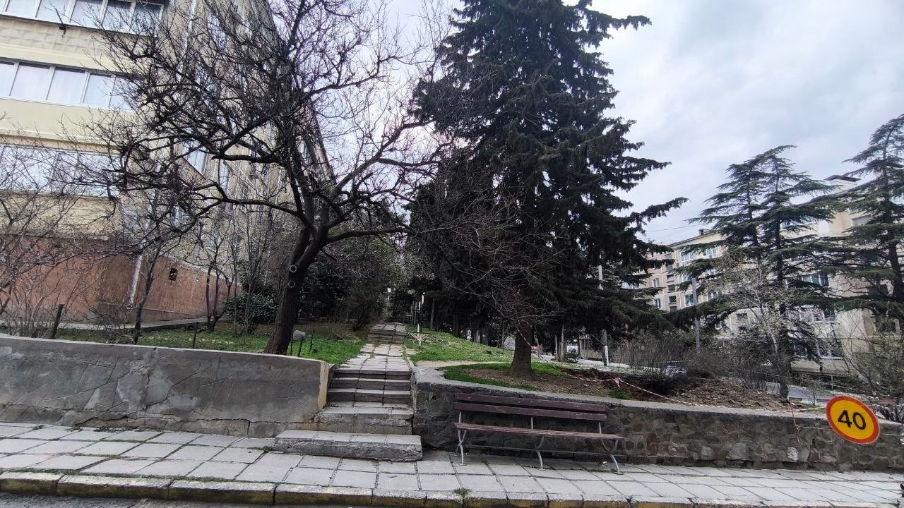 Галина Огнёва: Ко мне обратились жители домов, 21, 29 по ул. Октябрьская о незаконном начале строительства на придомовой территории