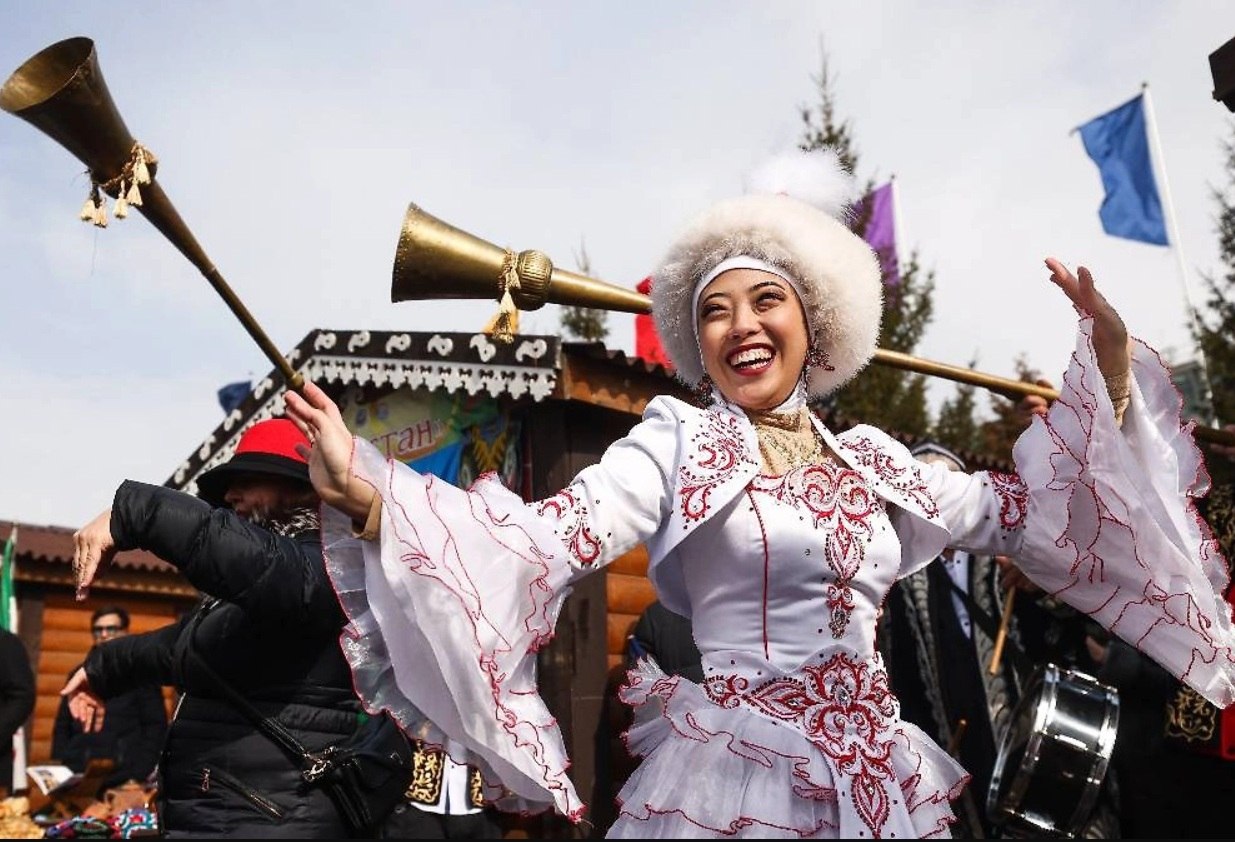 1 Регионы России встречают Навруз народными гуляньями и угощениями