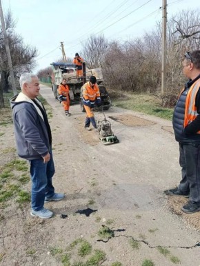 Антон Кравец: С начала года на автомобильных дорогах местного значения проведен ямочный ремонт общей площадью более 4 тыс