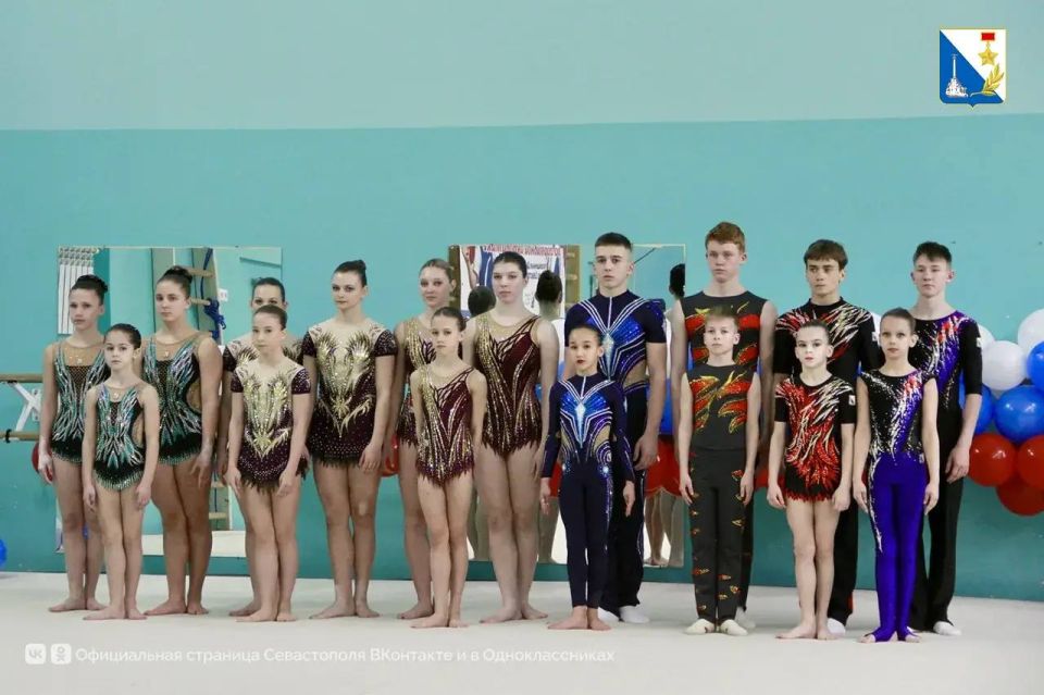 ����� 50 ��������� ������������� �� �����������, ����������� 12-� ��������� ������� �����