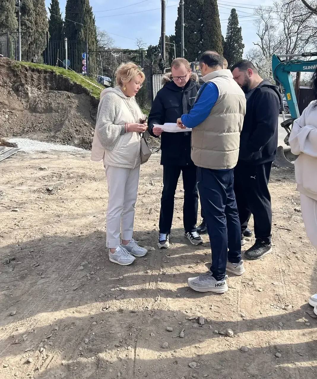 Янина Павленко: Воскресный выезд в Алупку Янина Павленко: Воскресный выезд в Алупку