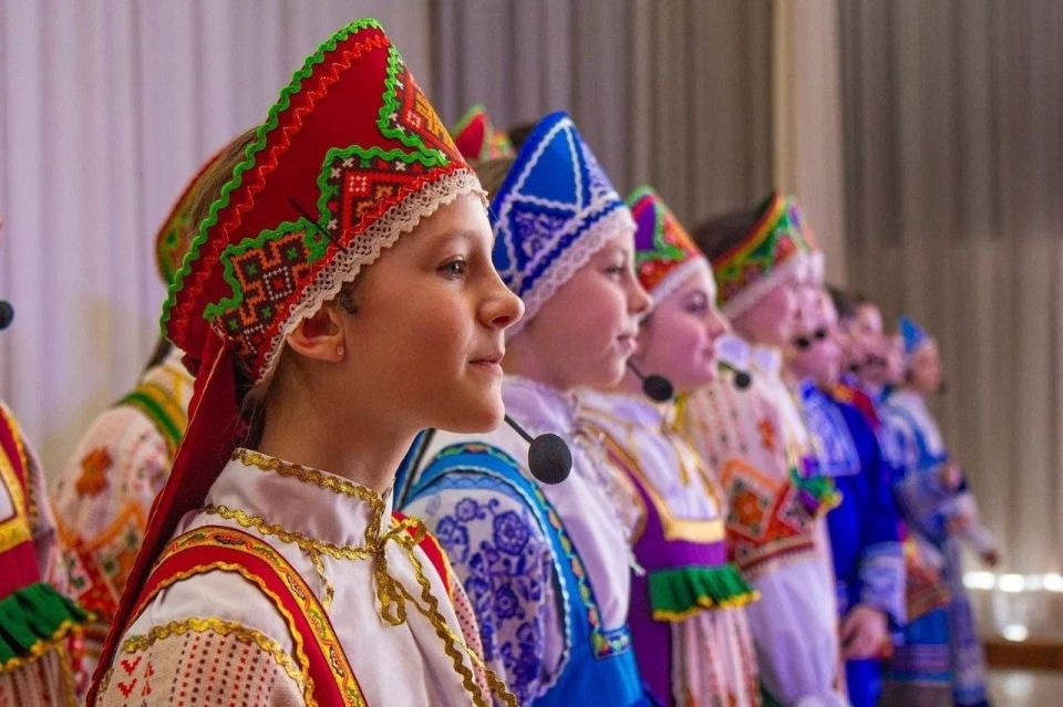В Школе-гимназии, детский сад №25 состоялась торжественная церемония награждения победителей и призёров заключительного этапа фестиваля-конкурса детского творчества «Крым в сердце моём» В Школе-гимназии, детский сад №25 состоялась торжественная церемония награждения победителей и призёров заключительного этапа фестиваля-конкурса детского творчества «Крым в сердце моём»