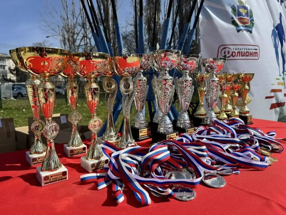 Бег во имя единства: в Симферопольском полумарафоне принял участие сотрудник МВД по Республике Крым Бег во имя единства: в Симферопольском полумарафоне принял участие сотрудник МВД по Республике Крым