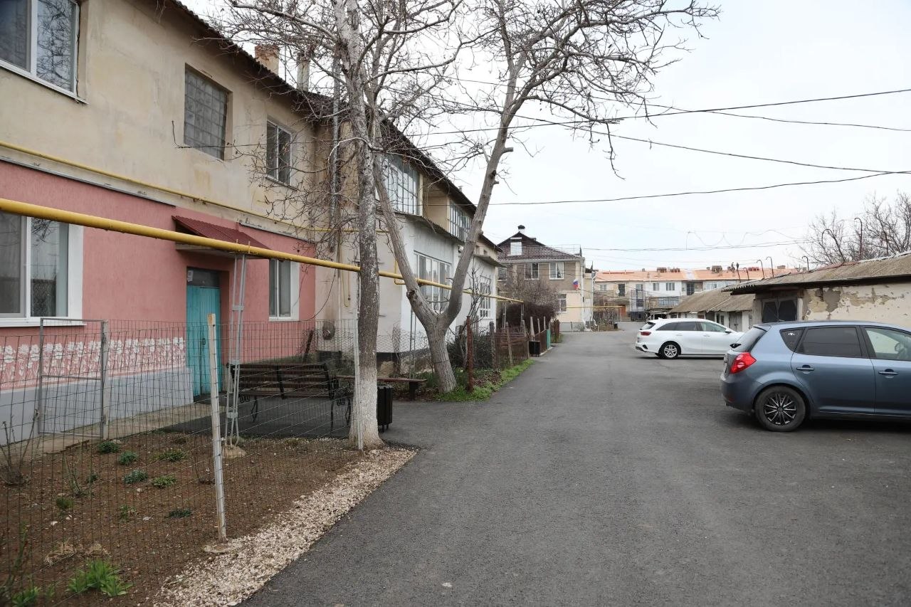 Заместитель главы администрации Андрей Падалко совместно с руководителем аппарата Валентиной Мироновой и главой сельского поселения Анной Присяжнюк провели рабочую встречу с жителями села Табачное Заместитель главы администрации Андрей Падалко совместно с руководителем аппарата Валентиной Мироновой и главой сельского поселения Анной Присяжнюк провели рабочую встречу с жителями села Табачное