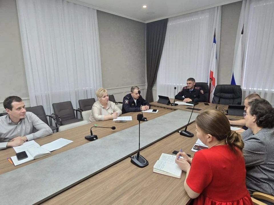 Состояние аварийности, в том числе, дорожно-транспортного травматизма за 2 месяца текущего года, анализировались на заседании Комиссии по безопасности дорожного движения Бахчисарайского района Состояние аварийности, в том числе, дорожно-транспортного травматизма за 2 месяца текущего года, анализировались на заседании Комиссии по безопасности дорожного движения Бахчисарайского района