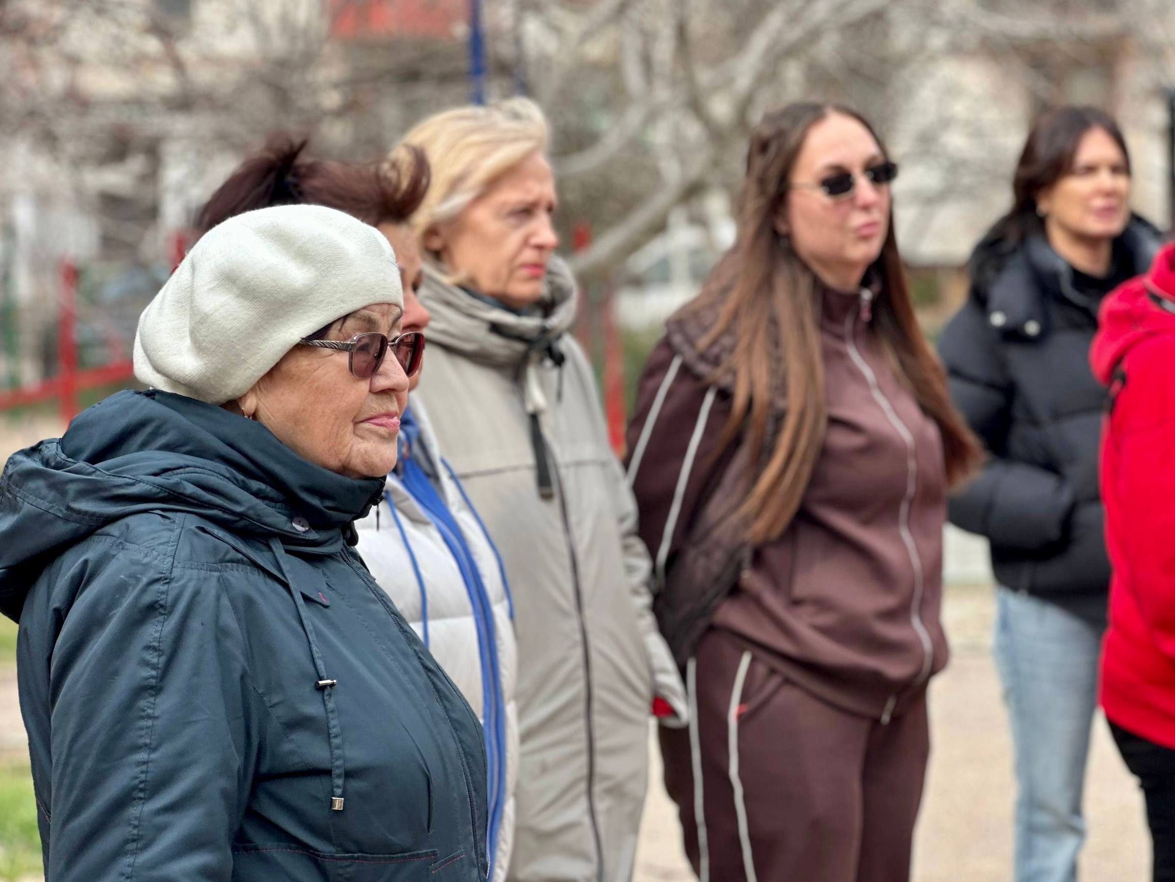 Владимир Немцев: Встретился с жителями домов №13 и №15 по улице Александра Маринеско, чтобы обсудить предстоящий ремонт внутриквартальных дорог и придомовых территорий и другие насущные вопросы Владимир Немцев: Встретился с жителями домов №13 и №15 по улице Александра Маринеско, чтобы обсудить предстоящий ремонт внутриквартальных дорог и придомовых территорий и другие насущные вопросы