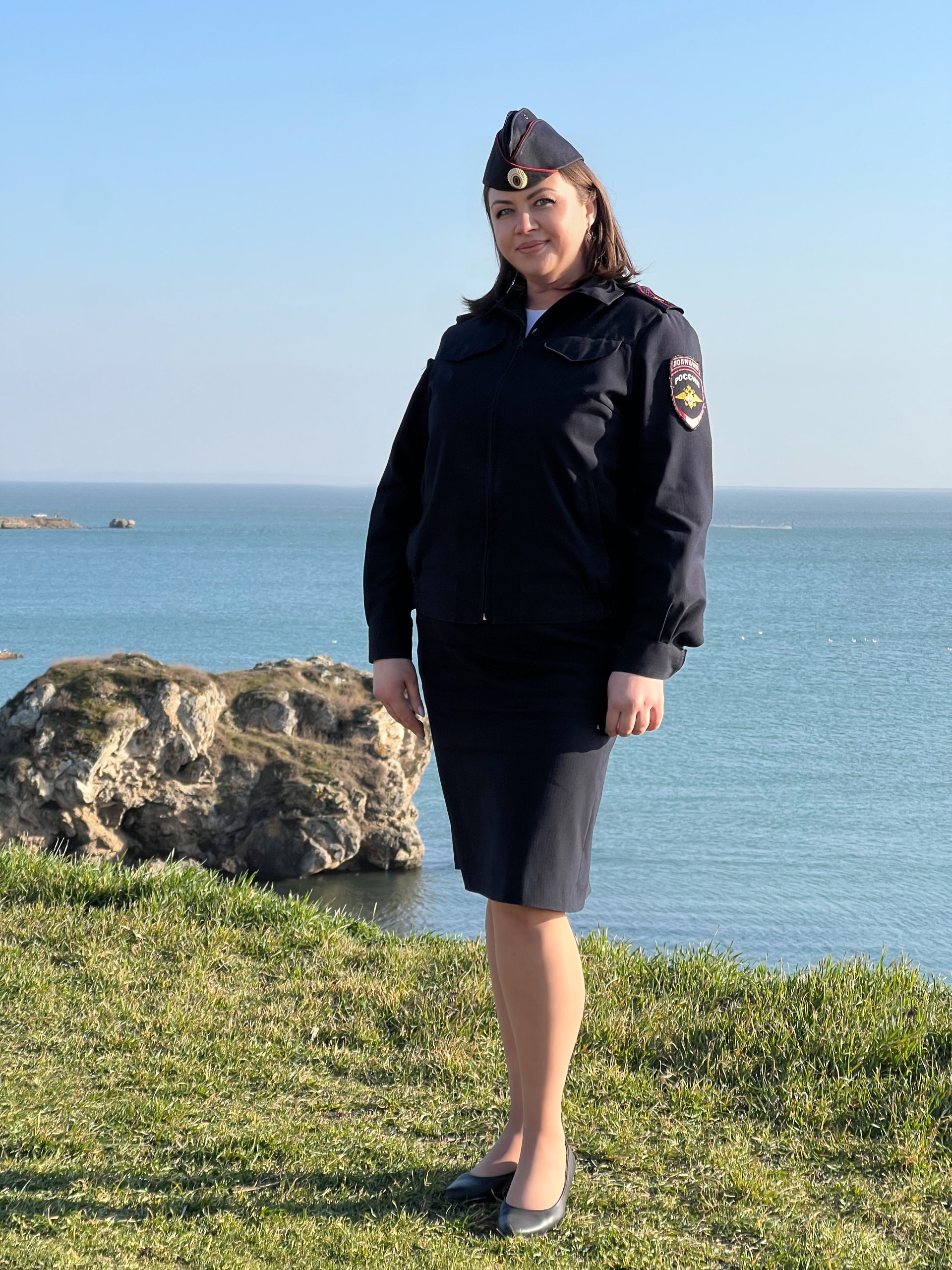 Хорошей рабочей недели желает майор полиции, старший специалист отделения кадров отдела по работе с личным составом УМВД России по г. Керчи, Марина Багманова