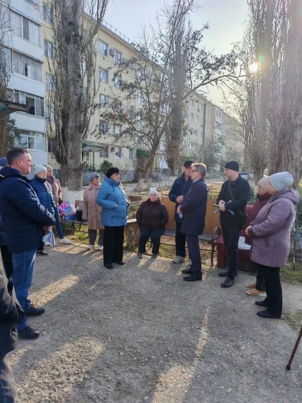 Провели очередную встречусобрание с жителями многоквартирных домов 8го микрорайона Провели очередную встречусобрание с жителями многоквартирных домов 8го микрорайона