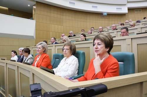 Екатерина Алтабаева: В преддверии Дня работника культуры и Международного дня театра впервые в Совете Федерации прошла встреча Председателя СФ Валентины Ивановны Матвиенко с театральными деятелями Екатерина Алтабаева: В преддверии Дня работника культуры и Международного дня театра впервые в Совете Федерации прошла встреча Председателя СФ Валентины Ивановны Матвиенко с театральными деятелями