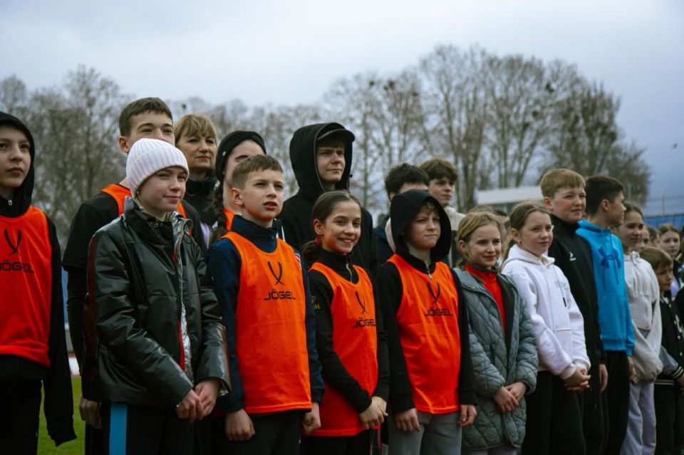 В Симферополе прошёл муниципальный этап фестиваля ВФСК ГТО среди школьников В Симферополе прошёл муниципальный этап фестиваля ВФСК ГТО среди школьников