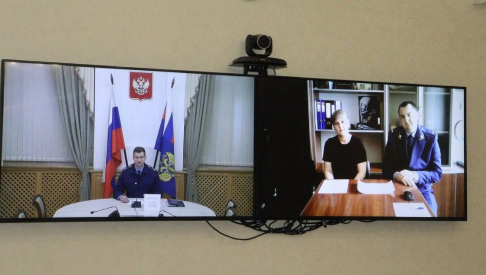 Исполняющий обязанности прокурора Крыма провел прием граждан Исполняющий обязанности прокурора Крыма провел прием граждан