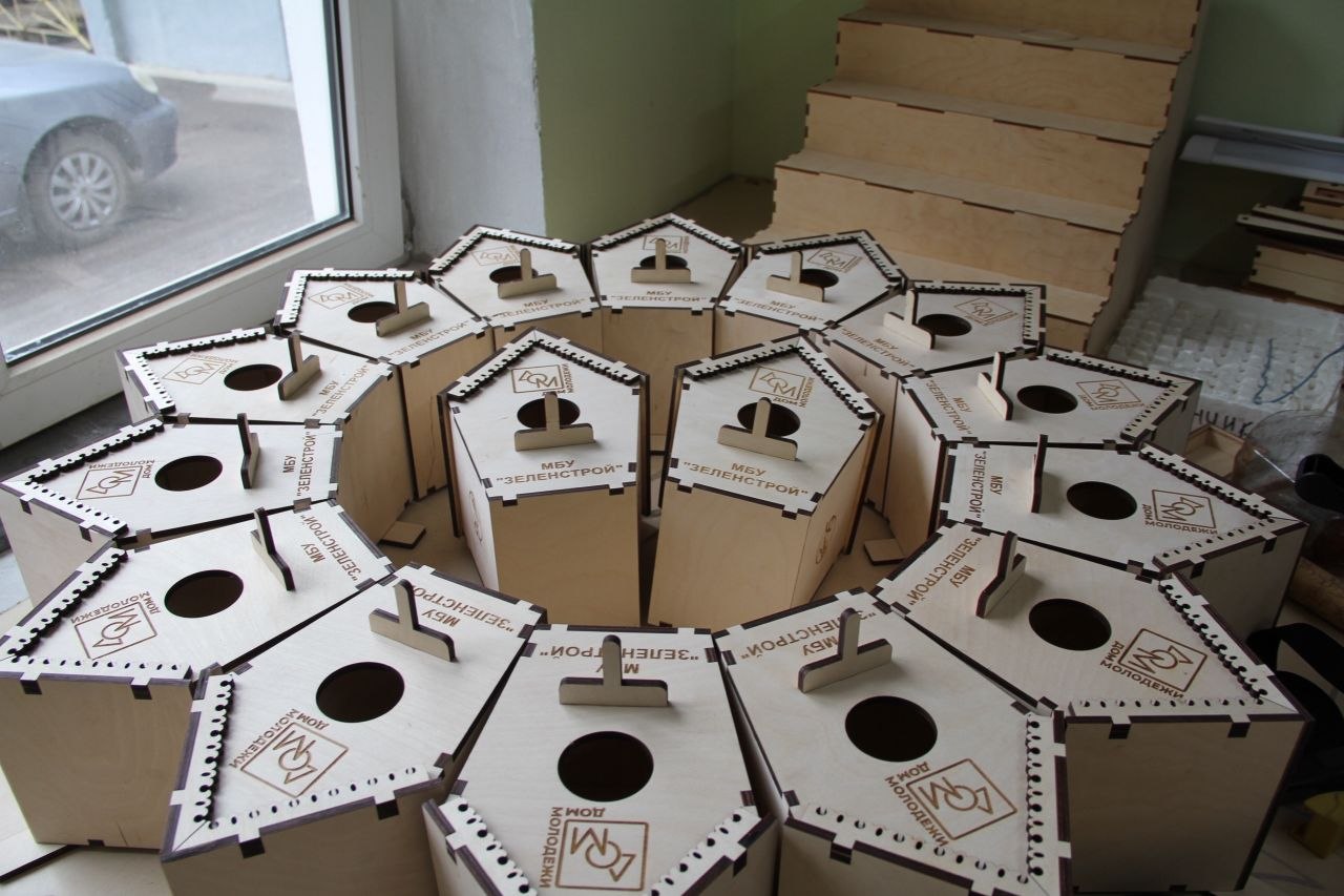 Константин Шимановский: Ялтинская местная организация Всероссийского общества слепых – уникальный коллектив единомышленников, которые несмотря на ограничения в здоровье своими руками творят красоту Константин Шимановский: Ялтинская местная организация Всероссийского общества слепых – уникальный коллектив единомышленников, которые несмотря на ограничения в здоровье своими руками творят красоту