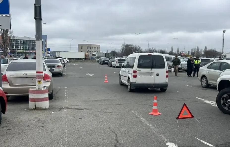 В Симферополе в результате ДТП пострадал ребёнок В Симферополе в результате ДТП пострадал ребёнок