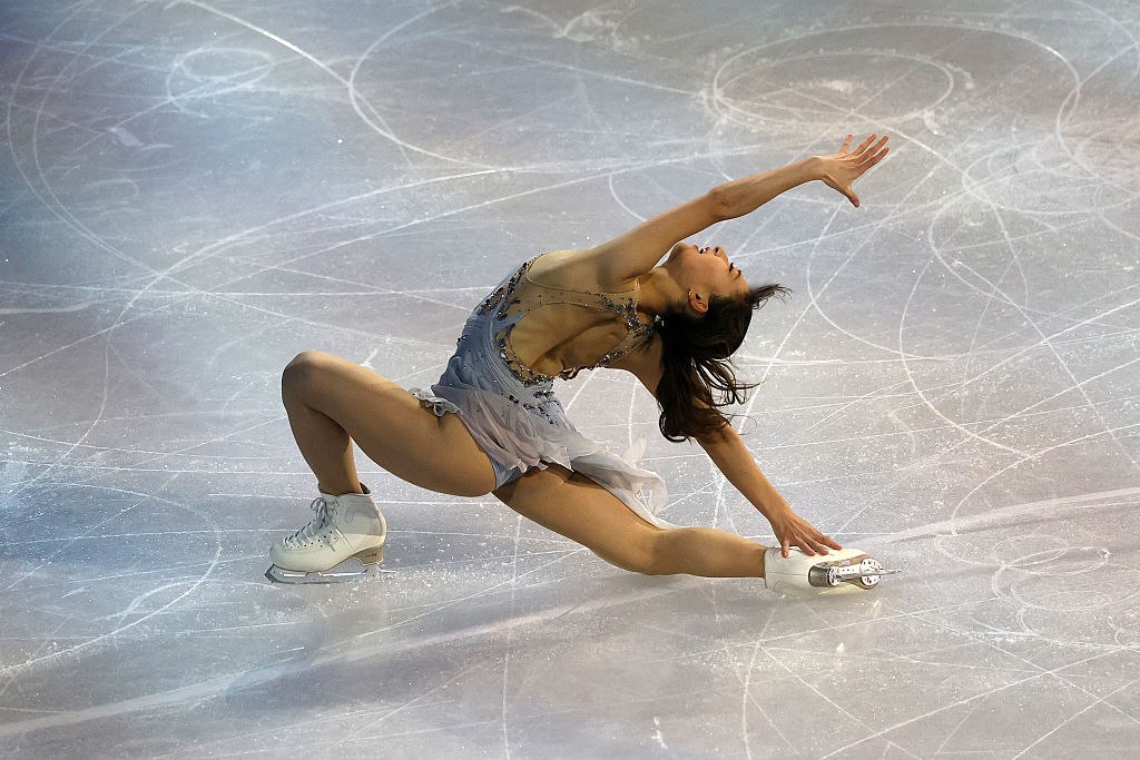 Японская фигуристка Каори Сакамото показала лучший результат в короткой программе на чемпионате мира, который проходит в Праге