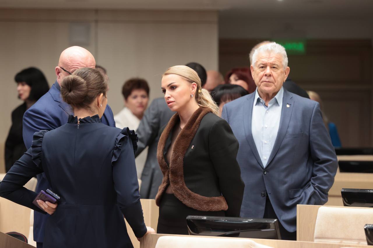 Анастасия Гридчина: В Государственном Совете Республики Крым состоялась четвёртая сессия III созыва Анастасия Гридчина: В Государственном Совете Республики Крым состоялась четвёртая сессия III созыва