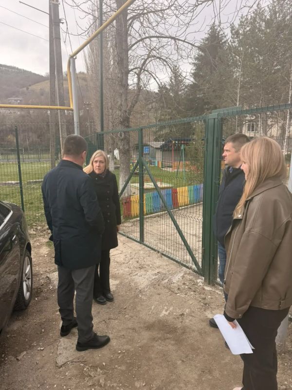 Продолжается Капитальный ремонт Муниципального бюджетного дошкольного образовательного учреждения "Детский сад "Родничок" села Верхоречье Бахчисарайского района Продолжается Капитальный ремонт Муниципального бюджетного дошкольного образовательного учреждения "Детский сад "Родничок" села Верхоречье Бахчисарайского района