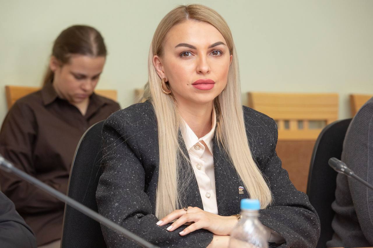 Анастасия Гридчина: Сегодня под председательством Владимира Бобкова состоялось заседание Комитета Государственного Совета РК по патриотическому воспитанию и молодёжной политики