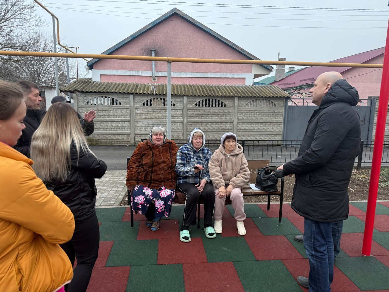 Александр Харламов: Встреча с жителями в поселке Советском: диалог о насущных вопросах ЖКХ Александр Харламов: Встреча с жителями в поселке Советском: диалог о насущных вопросах ЖКХ