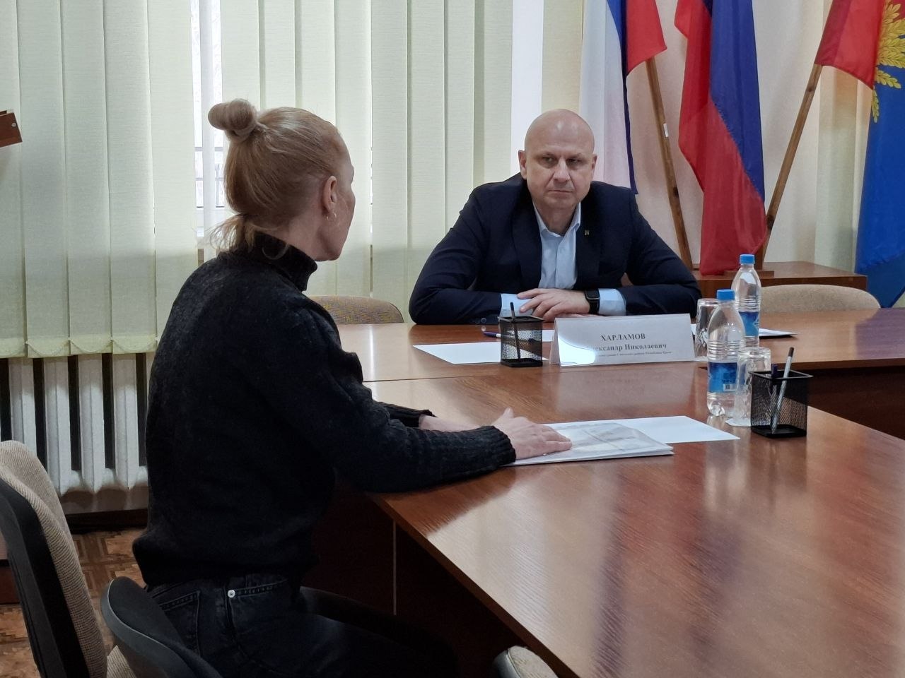Александр Харламов: Провел еженедельный прием граждан при участии председателя Советского районного совета Виктории Грицай Александр Харламов: Провел еженедельный прием граждан при участии председателя Советского районного совета Виктории Грицай