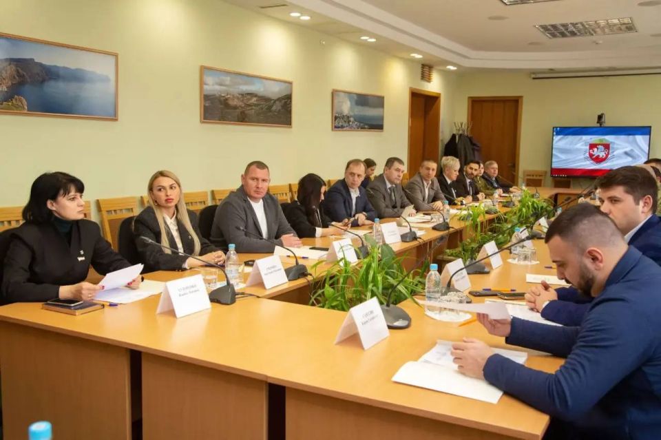 Информацию о работе вузов Крыма в сфере патриотического воспитания и молодёжной политики заслушали на заседании профильного Комитета Информацию о работе вузов Крыма в сфере патриотического воспитания и молодёжной политики заслушали на заседании профильного Комитета