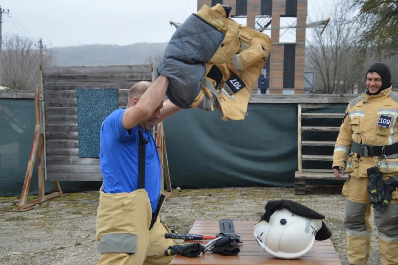 В преддверии Дня пожарной охраны России в ГКУ РК "Пожарная охрана Республики Крым" определили лучшего пожарного! В преддверии Дня пожарной охраны России в ГКУ РК "Пожарная охрана Республики Крым" определили лучшего пожарного!