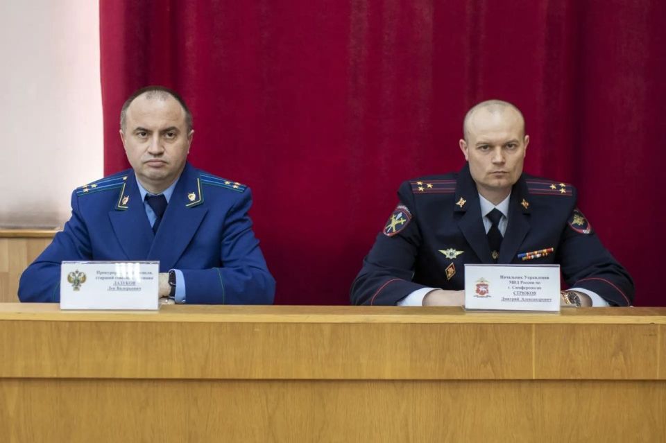В Симферополе состоялась 39-я очередная сессия городского совета В Симферополе состоялась 39-я очередная сессия городского совета