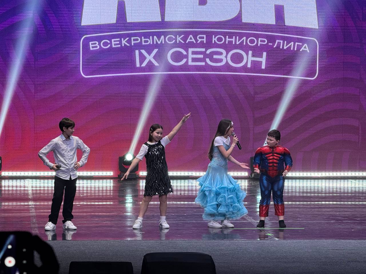 Детская команда КВН из Евпатории вышла в финал Всекрымской Юниор-Лиги КВН