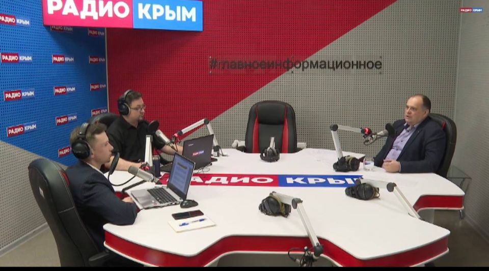Подписывайся на МЧС Республики Крым и его подведомственные учреждения в мессенджере "МАХ" Подписывайся на МЧС Республики Крым и его подведомственные учреждения в мессенджере "МАХ"