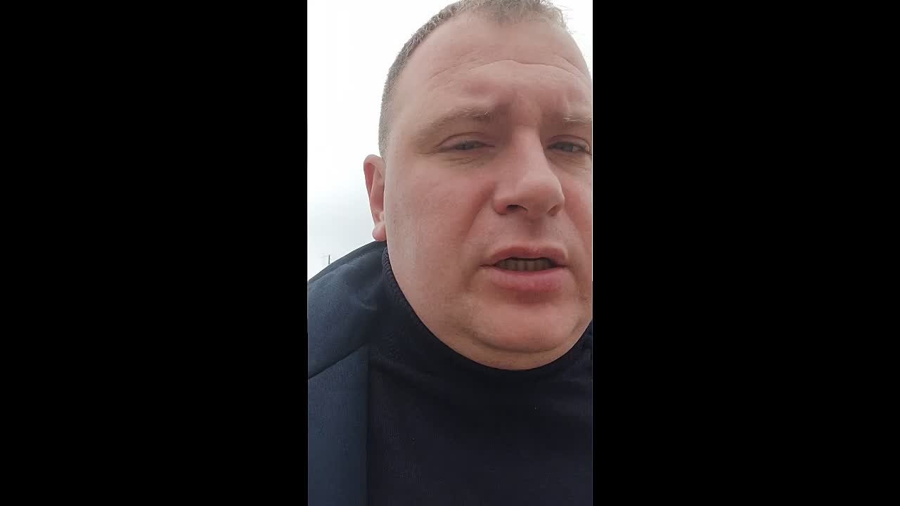 Вчера глава Администрации Раздольненского района Денис Олейник совместно с главой Раздольненского сельского поселения Артуром Азарянцем и представителями управляющей компании ООО «ЖКХ Раздольненское» встретился с жителями...